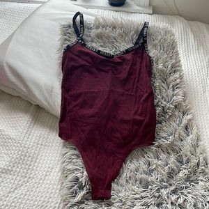 Guess tank top- small flaw on the front ruched seam but can easily be fixed!